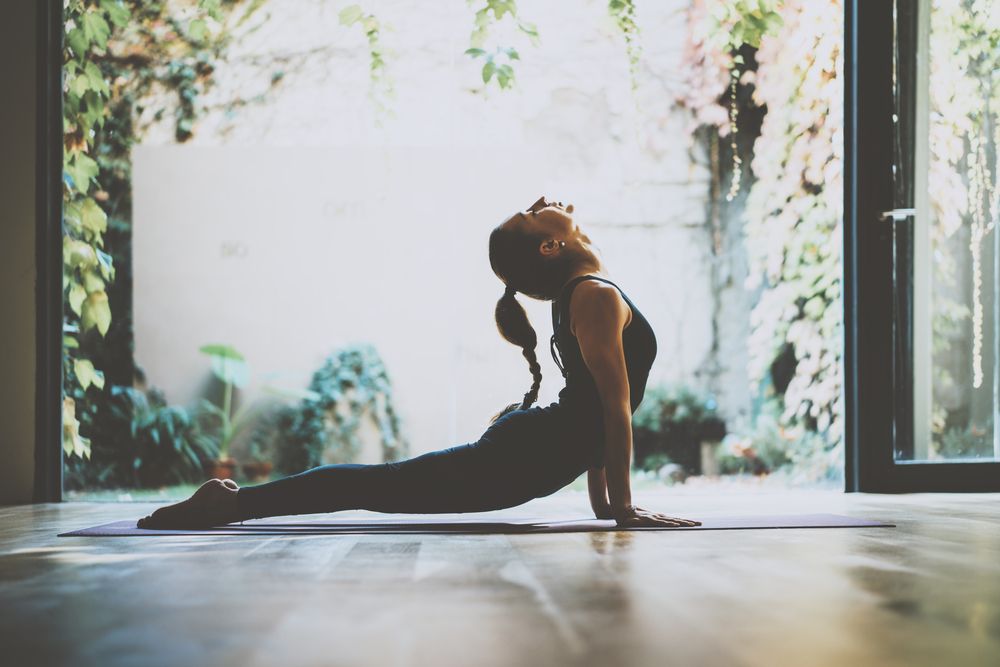 Ashtanga Yoga: Poses, Asanas, Benefits (and much more..)